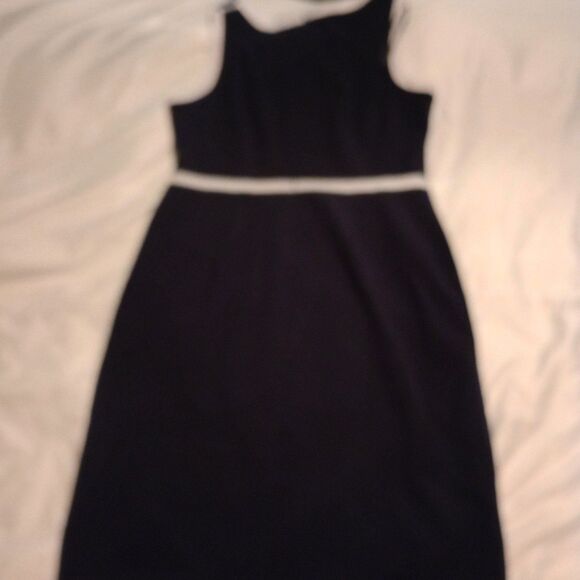 Emma & Michele Size 14 Navy Sleeveless Midi Dress. White Trim Event Wedding - Picture 2 of 5